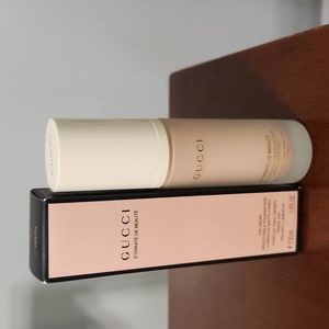 Gucci Eternite de Beaute Foundation, 160N. New in box